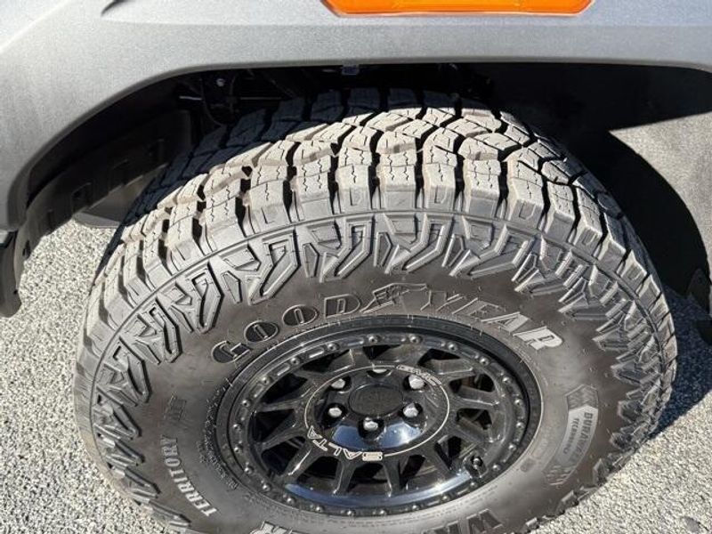 2024 Gmc Canyon AT4X photo 2