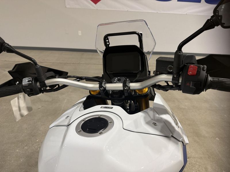 New 2026 Suzuki V STROM 800DE Image 23