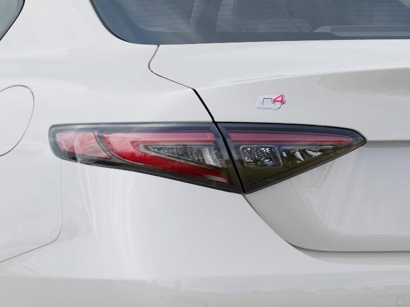 New 2025 Alfa Romeo Giulia AwdImage 24