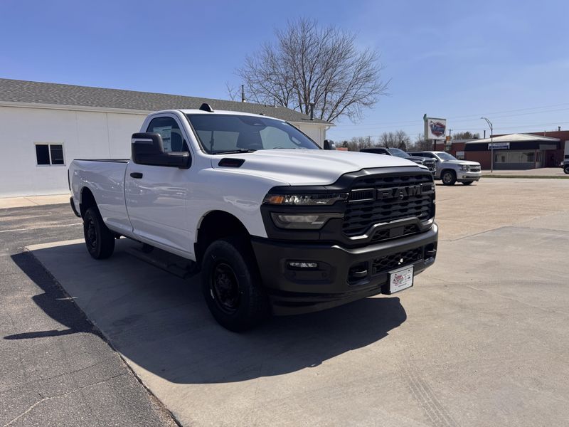 2025 RAM 2500 TradesmanImage 2