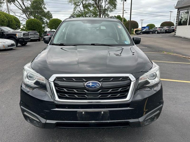 2018 Subaru Forester 2.5i PremiumImage 10