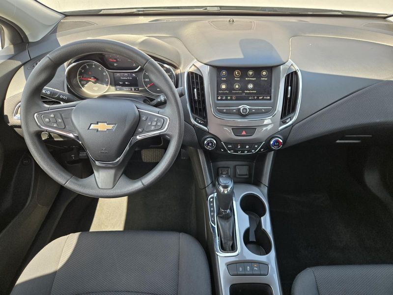 Used 2019 Chevrolet Cruze 4dr Sdn LT