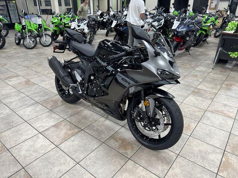 New 2026 Kawasaki NINJA ZX-6R ABS Image 11