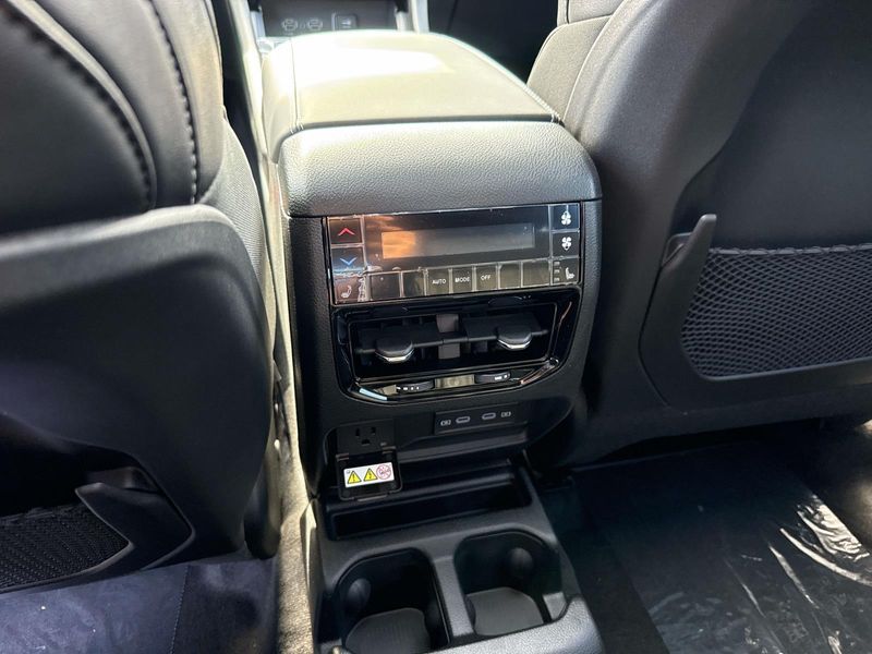 New 2026 Jeep Grand Cherokee L Limited Reserve 4x4