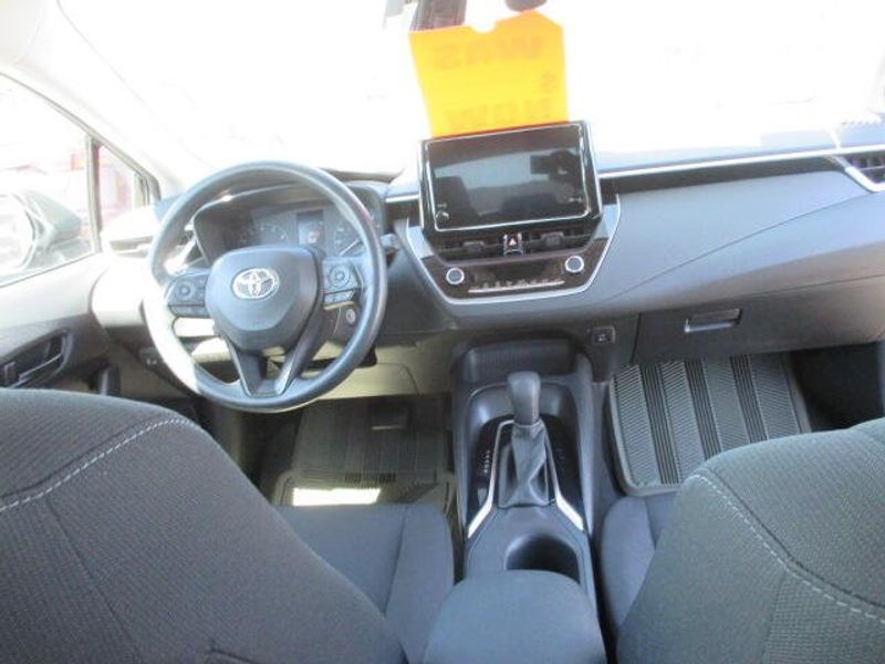 Used 2024 Toyota Corolla LEImage 27