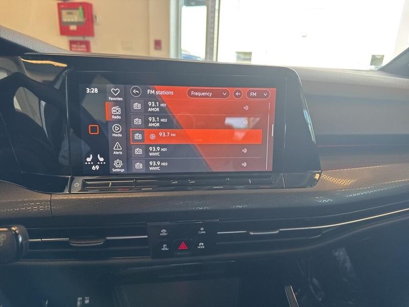 2023 Volkswagen Golf GTI 2.0T SE