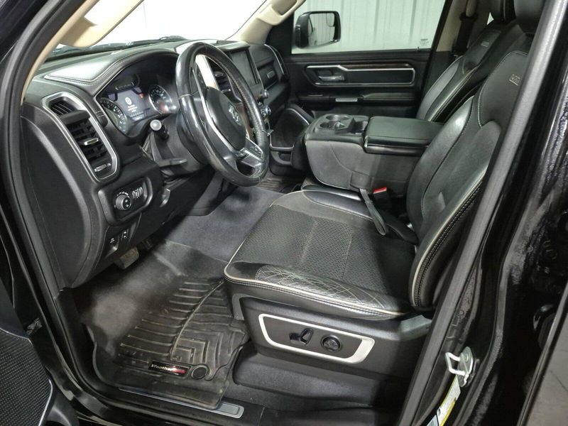 2019 RAM 1500 LaramieImage 26