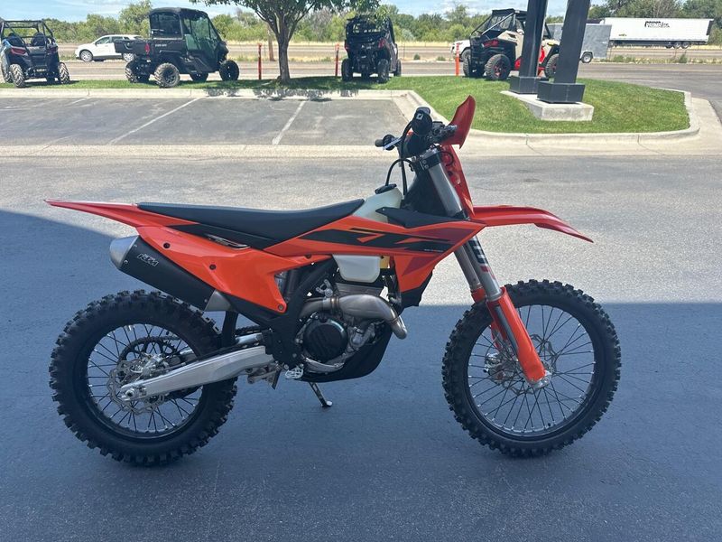 New 2025 KTM XC 250 F 