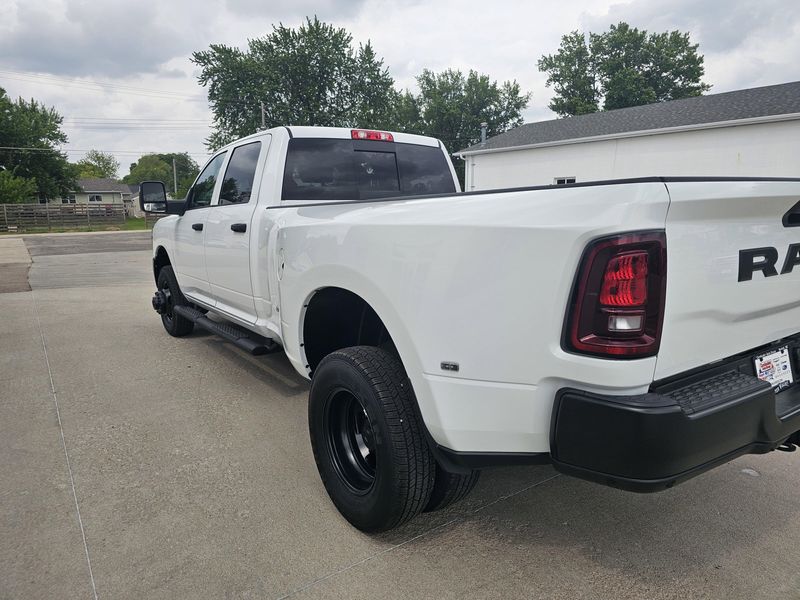 2025 RAM 3500 TradesmanImage 6