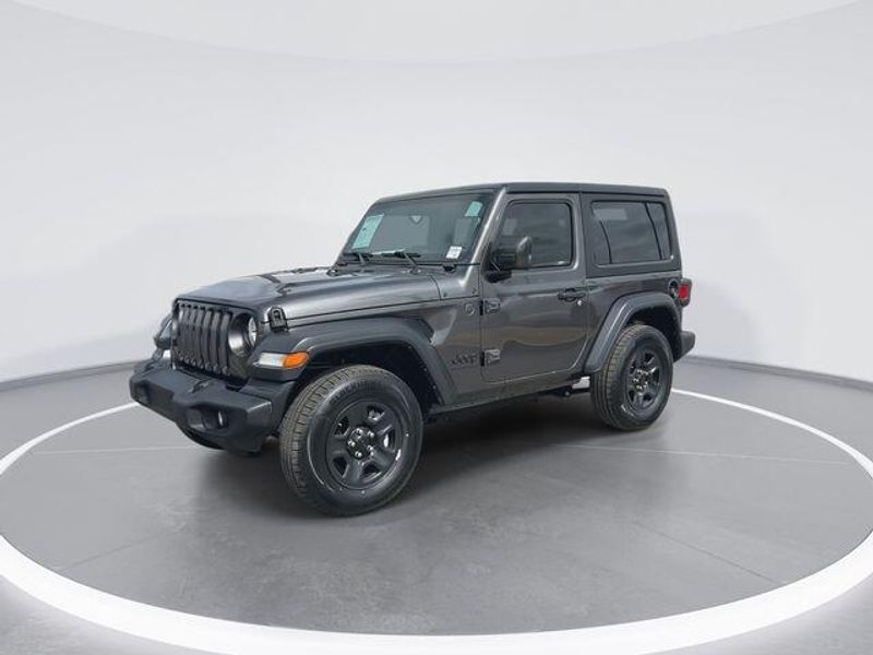 Used 2023 Jeep Wrangler SportImage 4