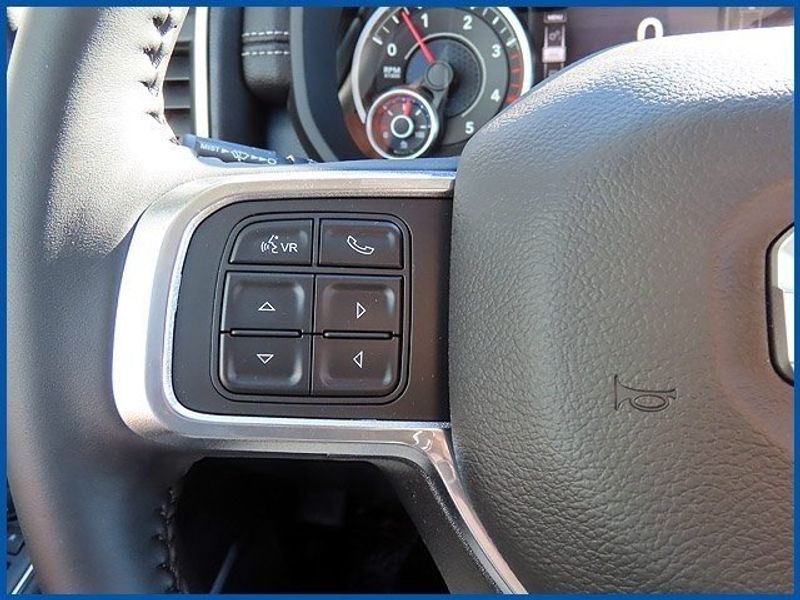 2022 RAM 2500 LaramieImage 17