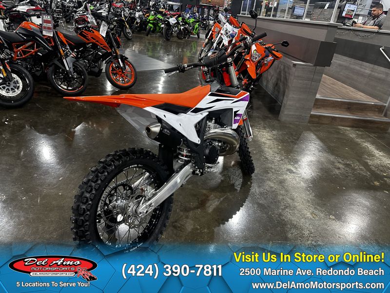 2024 KTM 300 SX  in a ORANGE exterior color. Del Amo Motorsports of Redondo Beach (424) 304-1660 delamomotorsports.com 