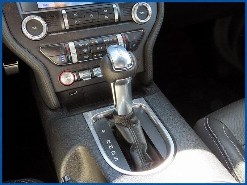 2022 Ford Mustang GT Premium photo 14