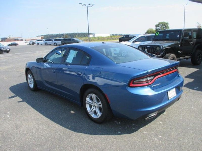 Used 2022 Dodge Charger SXTImage 10