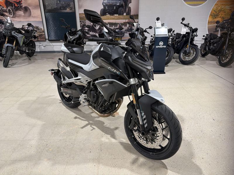 New 2026 CFMOTO 800NK Image 12
