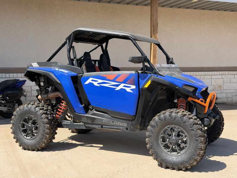 USED 2025 POLARIS RZR XP 1000 ULTIMATE BLUE Image 1