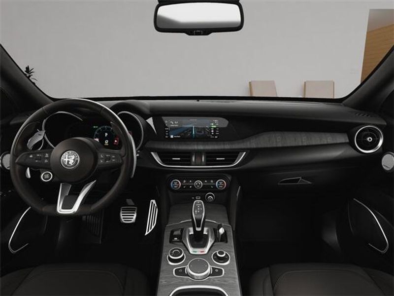 2025 Alfa Romeo Stelvio Sprint photo 17