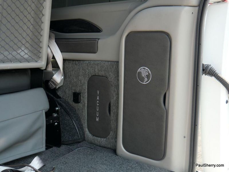2022 GMC Savana Image 23