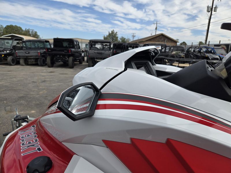 USED 2021 YAMAHA GP1800R HO WAUDIO-TORCH REDWHITE Image 10