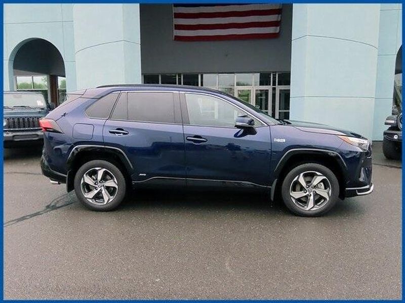 2024 Toyota RAV4 Prime SEImage 2