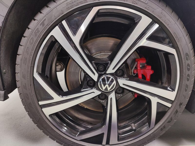 2024 Volkswagen Golf GTI SE w/Sunroof/Leather PkgImage 23