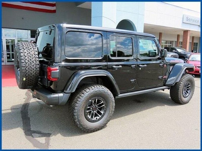 New 2025 Jeep Wrangler Rubicon XImage 7