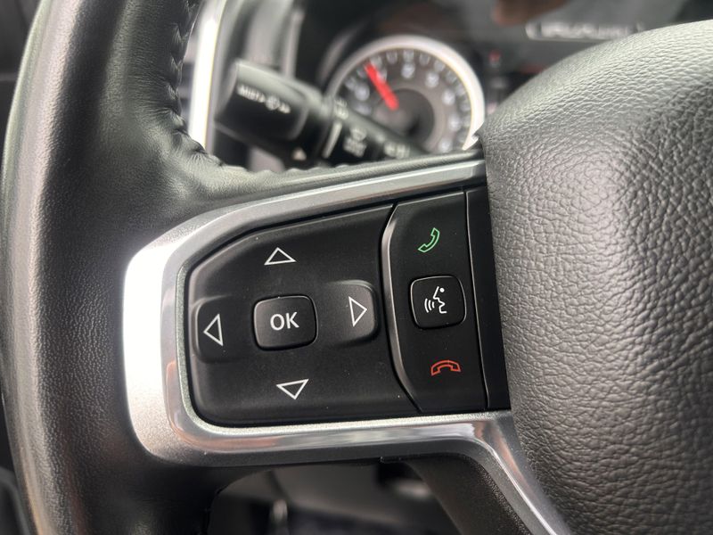 2022 RAM 1500 LaramieImage 21