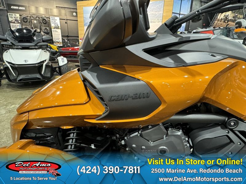 2024 Can-Am SPYDER F3 LIMITED SPECIAL SERIES (SE6)Image 2