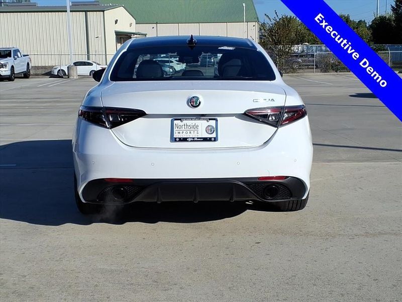 New 2025 Alfa Romeo Giulia RwdImage 7