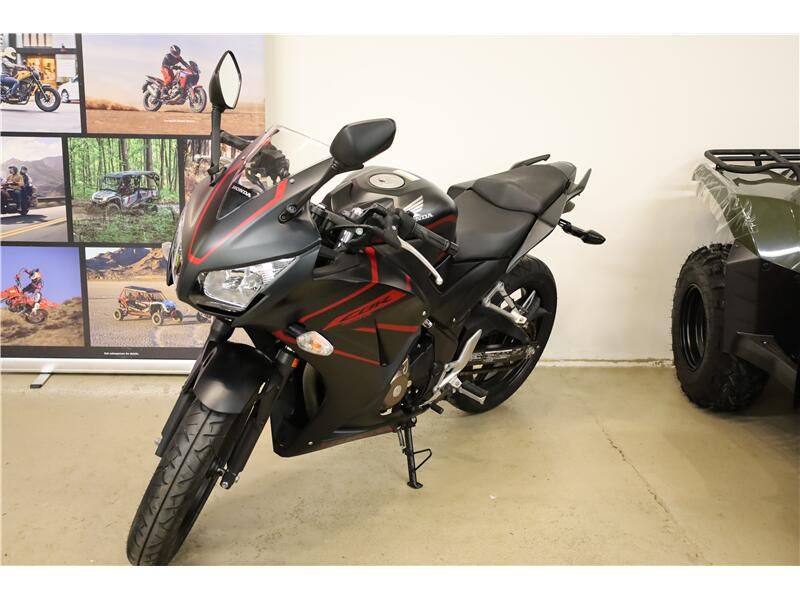 Used 2019 Honda CBR300 Image 4