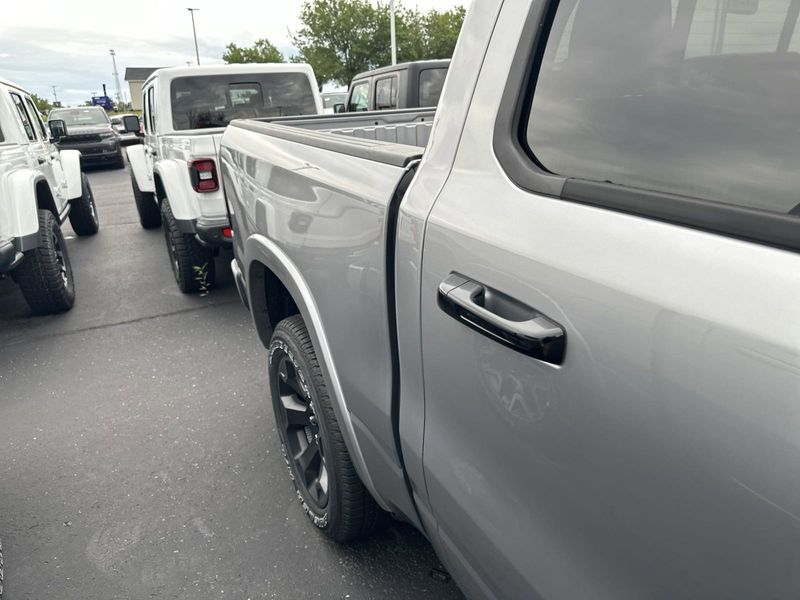 2025 RAM 1500 Big Horn Crew Cab 4x4 5