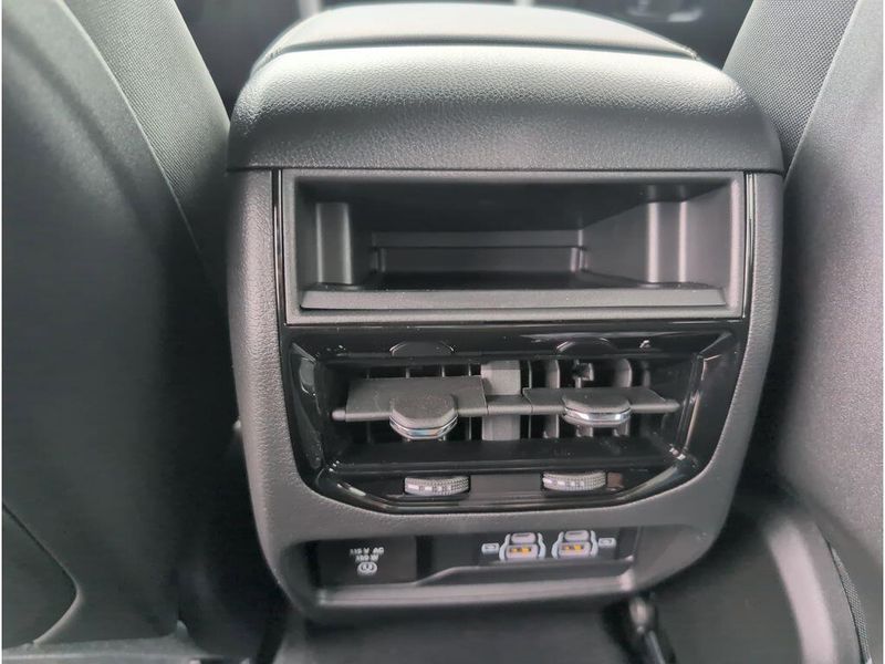 New 2025 Jeep Grand Cherokee Altitude X 4x2Image 33