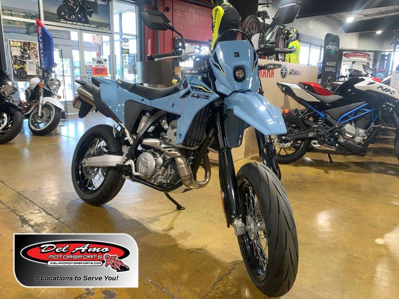 New 2025 Suzuki DR-Z4SM Image 1