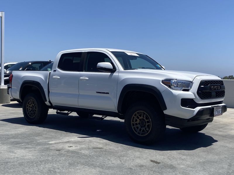 Used 2022 Toyota Tacoma SR5Image 2