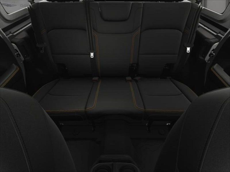 2025 Jeep Wrangler Unlimited Sahara photo 17