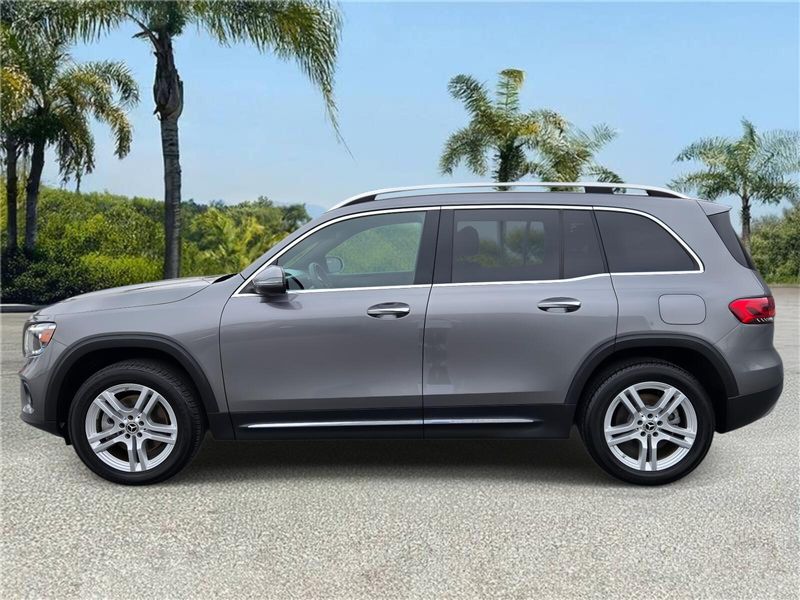 2022 Mercedes Benz GLB 4MATIC photo 2