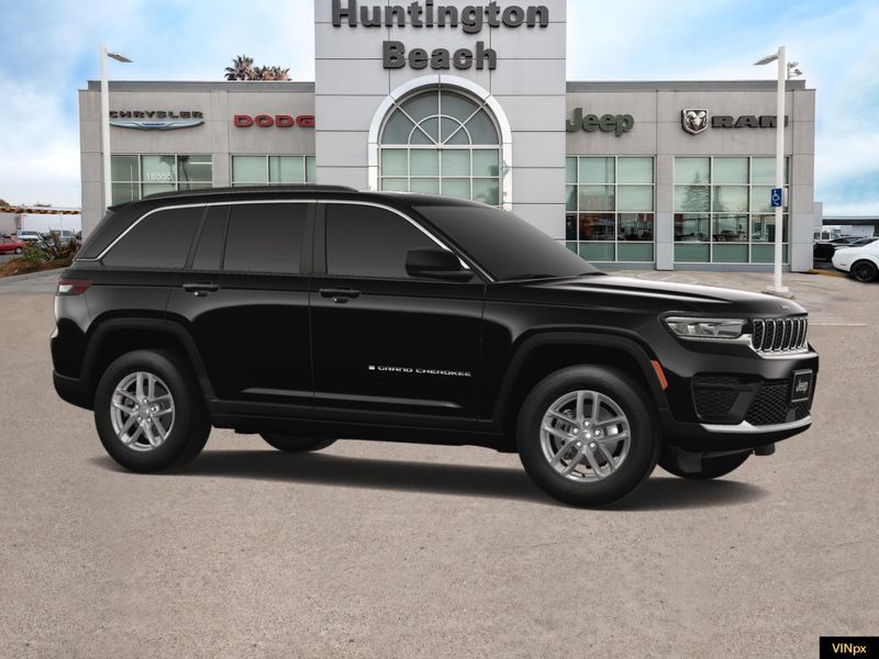 2025 Jeep Grand Cherokee Laredo X 4x2Image 10
