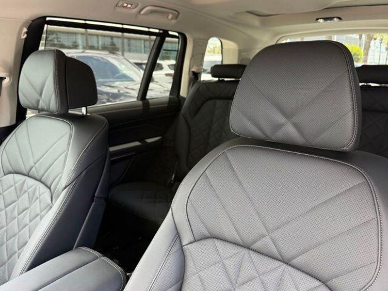 New 2027 BMW X7 xDrive40iImage 20