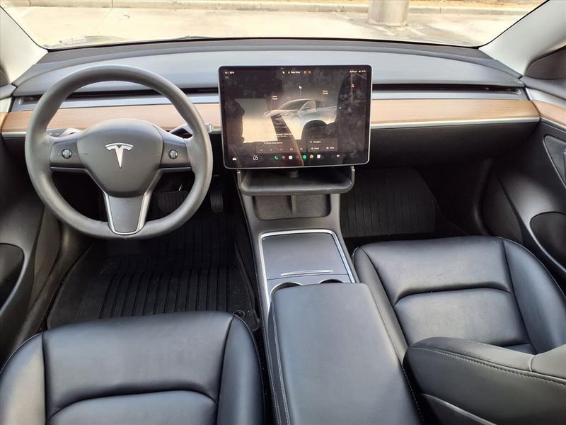 Used 2023 Tesla Model 3 BaseImage 15