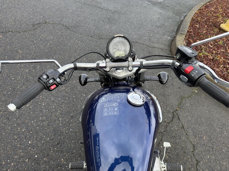 2025 Triumph Bonneville Speedmaster - PACIFIC BLUE - SILVER ICE 