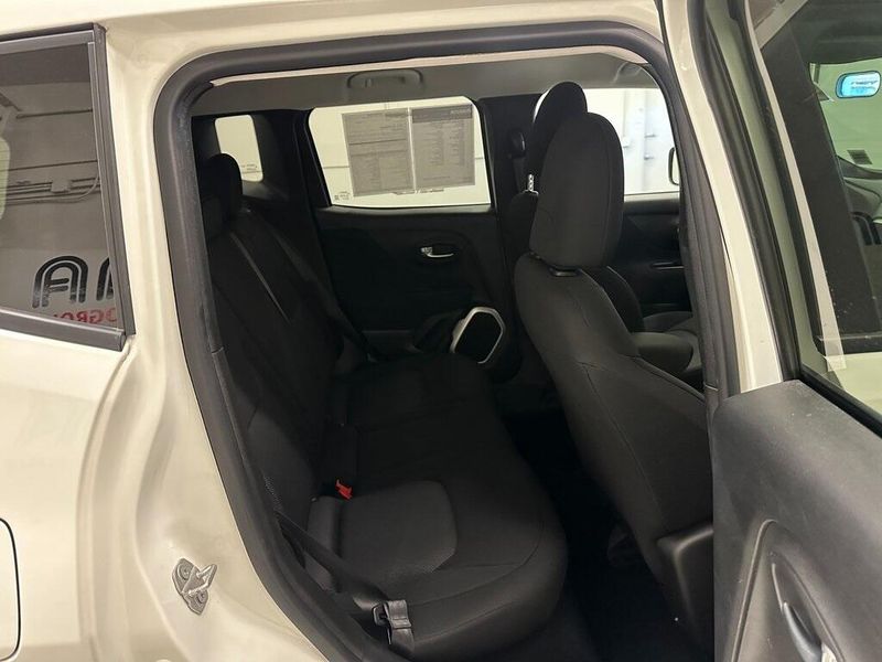 2018 Jeep Renegade SportImage 24