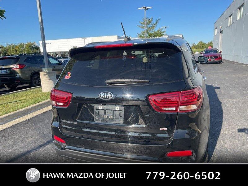 2020 Kia Sorento LX photo 4