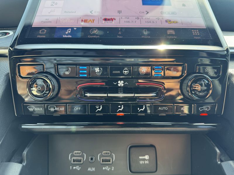 New 2025 Jeep Grand Cherokee L LimitedImage 23