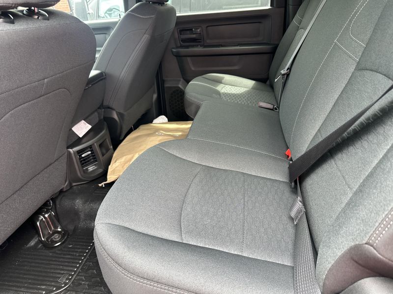 2025 RAM 3500 Tradesman Crew Cab Chassis 4x4 60