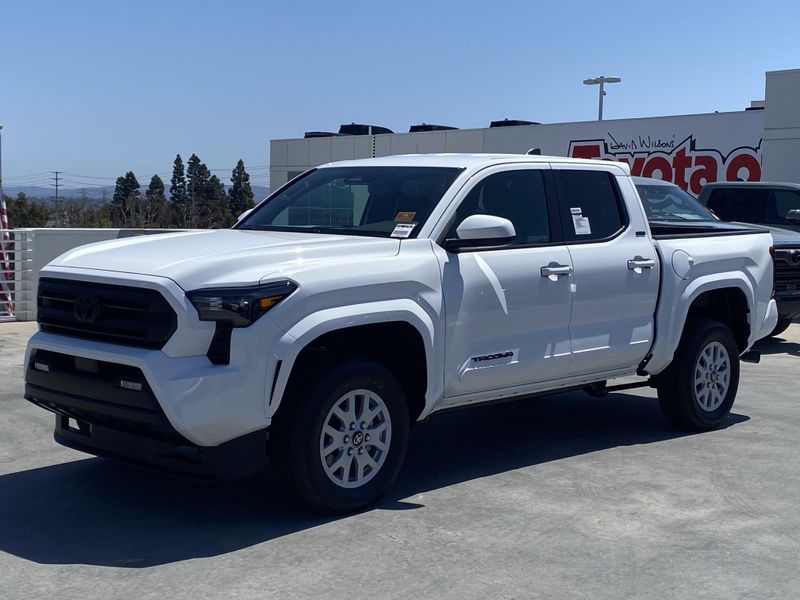 2025 Toyota Tacoma SR5Image 6