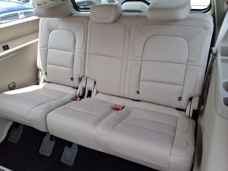 2021 Lincoln Navigator ReserveImage 16
