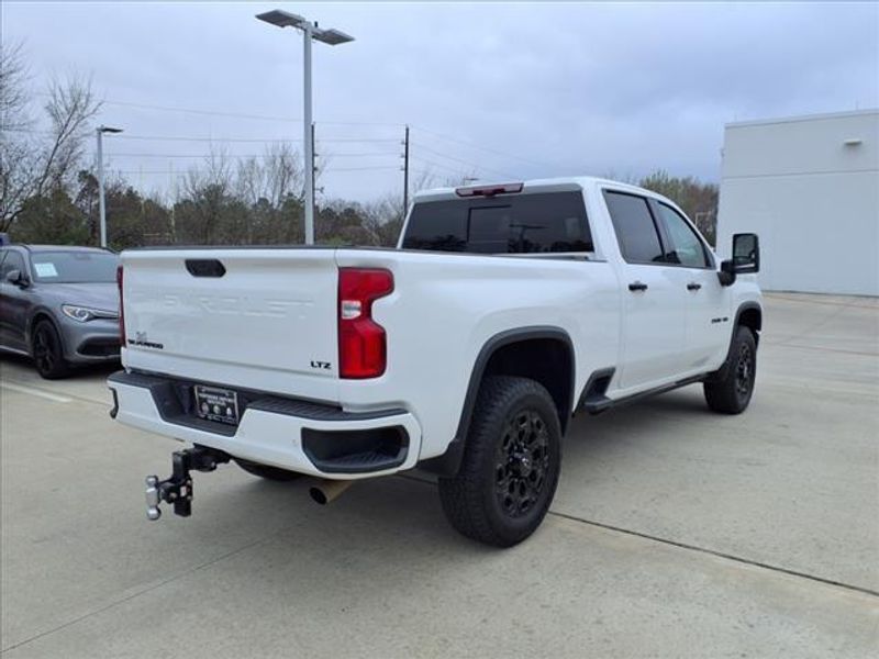 2022 Chevrolet Silverado 2500HD LTZImage 9