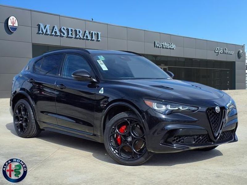 2024 Alfa Romeo Stelvio Quadrifoglio AwdImage 1