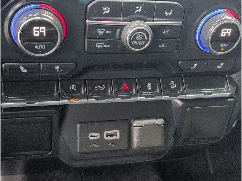 Used 2020 Chevrolet Silverado 1500 RSTImage 17