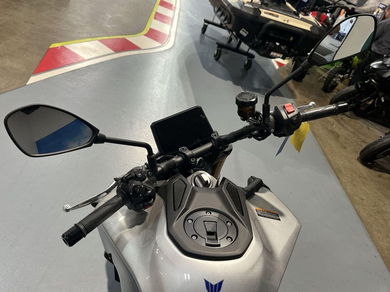 2025 Yamaha MT-09 SP Image 12